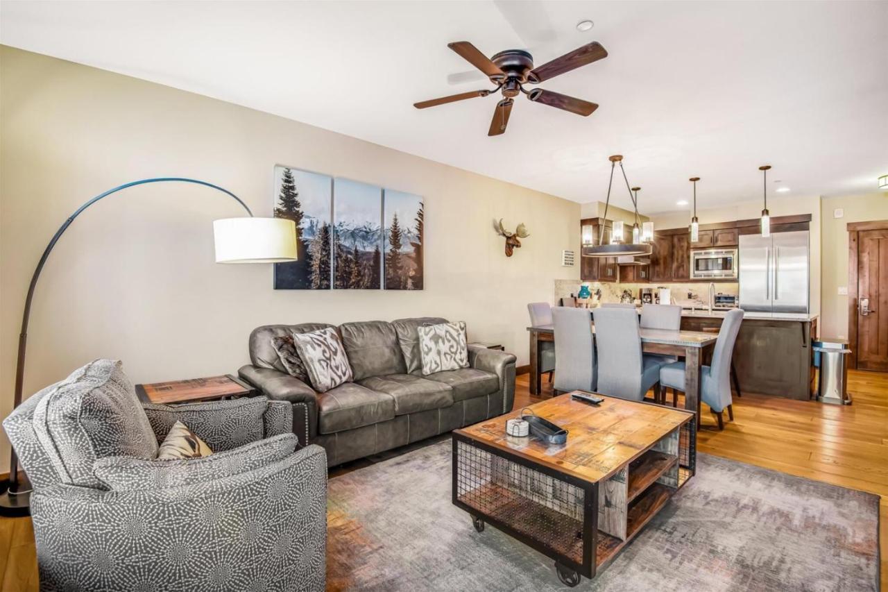 One Bedroom Luxury Condo On Main Street In Downtown ברקנרידג' מראה חיצוני תמונה