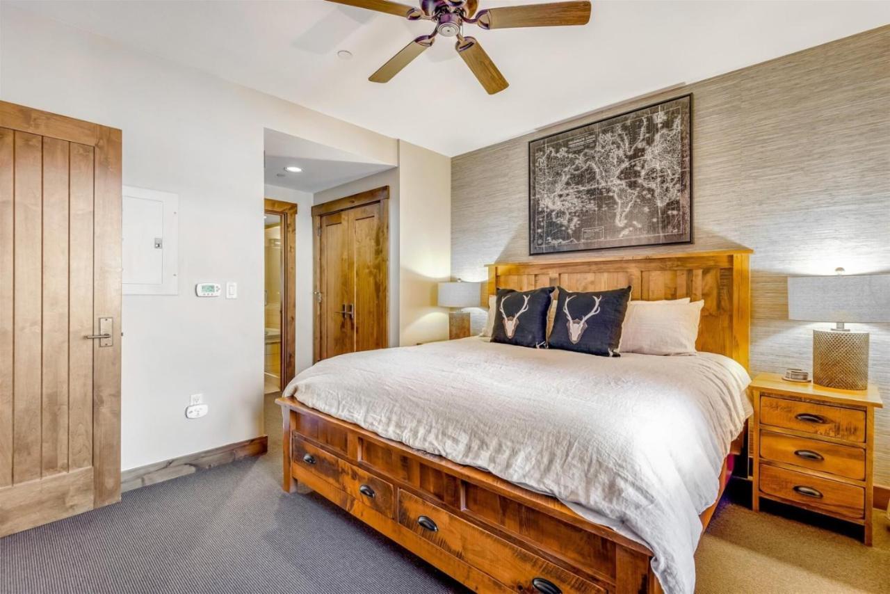 One Bedroom Luxury Condo On Main Street In Downtown ברקנרידג' מראה חיצוני תמונה